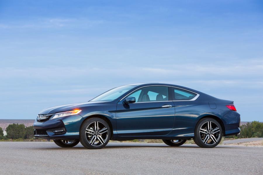  Honda Accord Touring Coupe 2016 года  (фото 21 из 32)